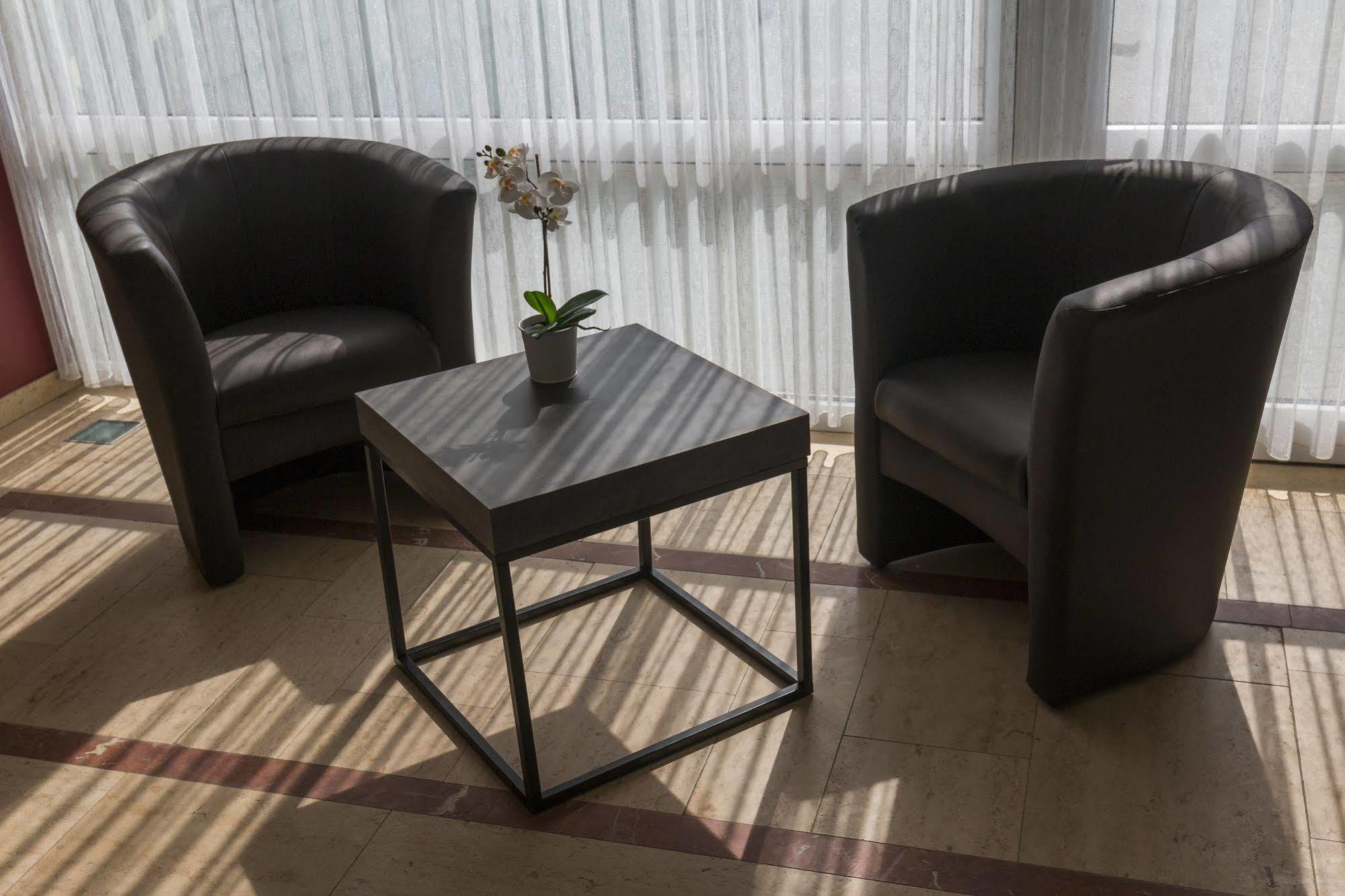 Park Hotel Kelmis Ngoại thất bức ảnh